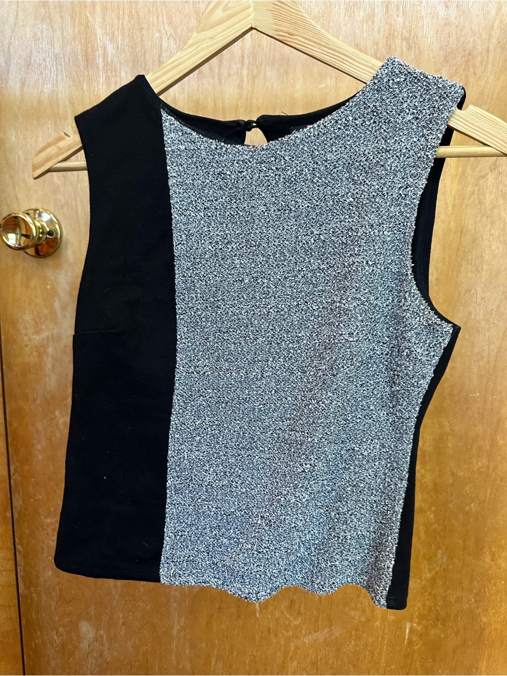 RW&CO. Black and Gray Sleeveless Colorblock Tank